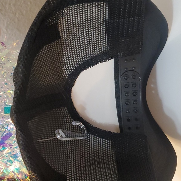 Minnie Blinged Trucker Hat - Picture 3 of 5